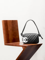 Chanel Vintage Women's Shoulder Bag Crossbody Tote Handbag Black Cowhide Leather Fashion Zipper Handbag Bags #82236A