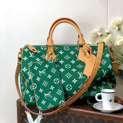 Louis Vuitton Women's Fashion Classic Grass Green Logo Zipper Closure Leather Shoulder Bag Handbags In Small Medium And Large Sizes Crossbody Bag Bags #78661