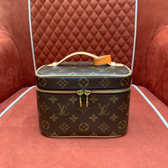 Louis Vuitton Nice Makeup Bag Lv Classic Monogram Mini Makeup Clutchzipper Closure Water-resistant Canvas With Coated Lining Stylish Vacation Bag Bags M44495 #195933