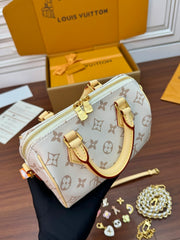 LOUIS VUITTON Speedy 18 Classic Monogram Flower Detachable Shoulder Strap Chain Handbag Shoulder Bag. Crossbody Bag Two-tone Bags Model: M24474 #81987A