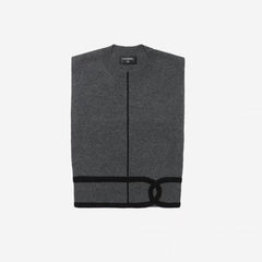Chanel 26s New Arrival: Women's Spring/summer Patchwork Logo Shawl Vest Soft Knit Sleeveless Black Patchwork Double C Logo Round Neck Minimalist Cape-style Vest Lady #196060