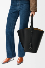 Loewe Medium Large Smooth Calfskin Bilbao Bucket Bag Stylish Minimalist Geometric Design Handbag And Crossbody Bags AWRAWRPX01 #197467