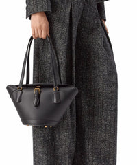 Dolce & Gabbana Capri New Rolled Bucket Bag Simple Yet Sophisticated Understated Yet Luxurious a Timeless Classic Bags BB7815AK274 #197031