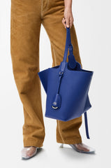 Loewe Medium Large Smooth Calfskin Bilbao Bucket Bag Stylish Minimalist Geometric Design Handbag And Crossbody Bags AWRAWRPX01 #197467