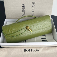 Bottega Veneta Andiamo Women's Solid Color Crocodile Leather Clutch Bag With Metal Clip Closure Bags #75797