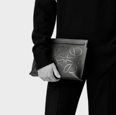 Loewe Grain Leather T Pouch Fashion Embossed Clutch Men's Understated Fashion Trendy Zipper Clutch Bags Bag #194730
