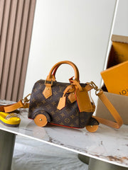 Louis Vuitton Rickshaw Mini Handbag Men's Wallet Monogram Canvas With Leather Trim journey To Darjeeling Clutch Bag Bags #196932