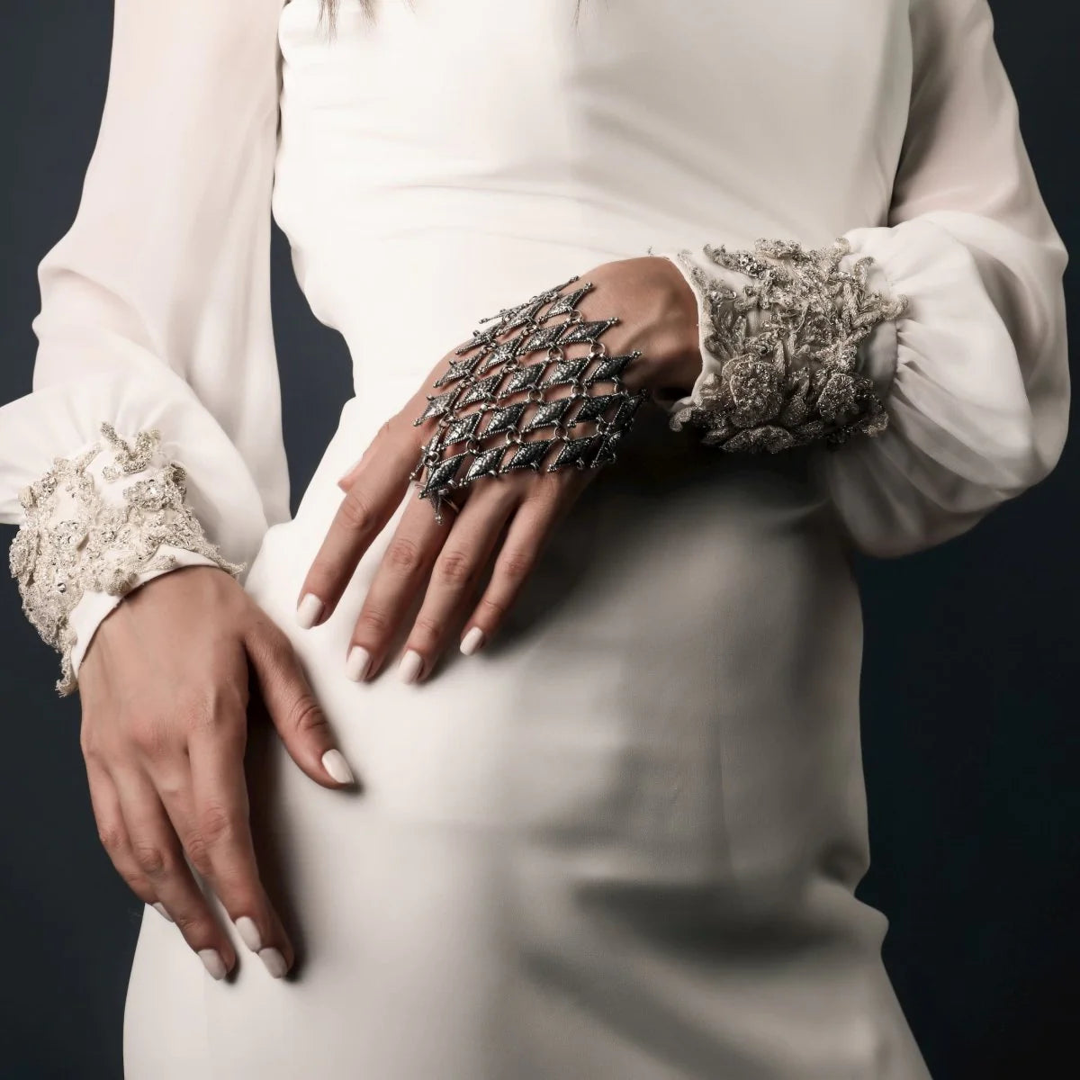 Palm bracelet Shaki (Rent)