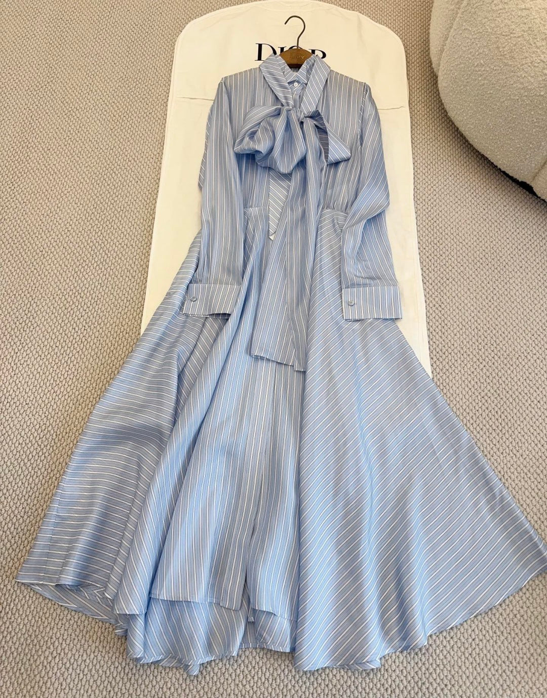 L Women's 2026 Spring French-style Blue Striped Bow Dress Elegant Waist-cinching. Slimming Shirt-style Maxi Dress Lady