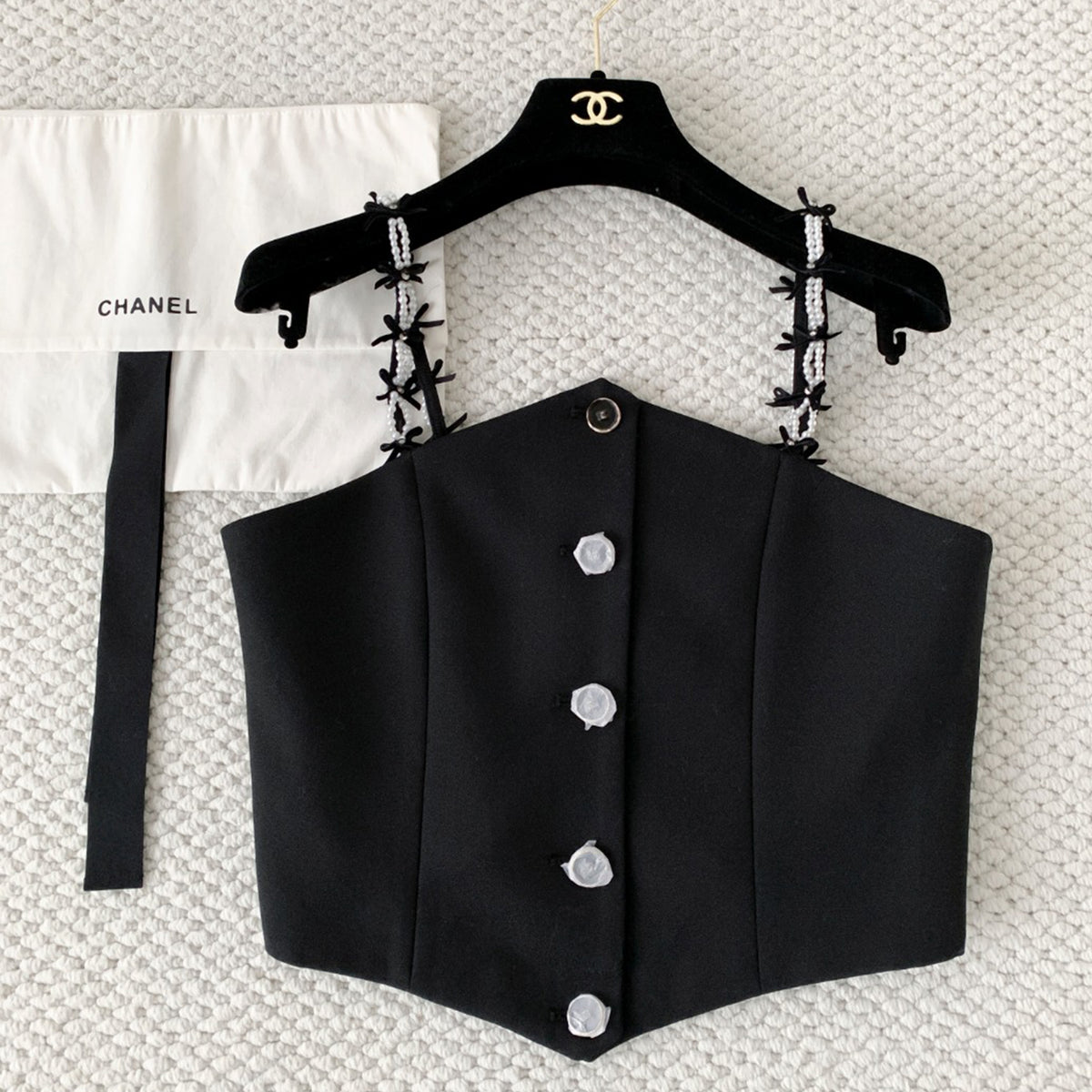 Chanel Women's Spring/Summer Waist-Defining Pearl Bow-Tie Strapless Tank Top Vest With Single-Breasted Corset-Style Front #192783