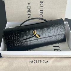 Bottega Veneta Andiamo Women's Solid Color Crocodile Leather Clutch Bag With Metal Clip Closure Bags #75797