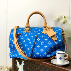 Louis Vuitton Women's Fashion Classic Sapphire Blue Logo Zipper Closure Leather Shoulder Bag Handbags In Small Medium And Large Sizes Crossbody Bag Bags #78656
