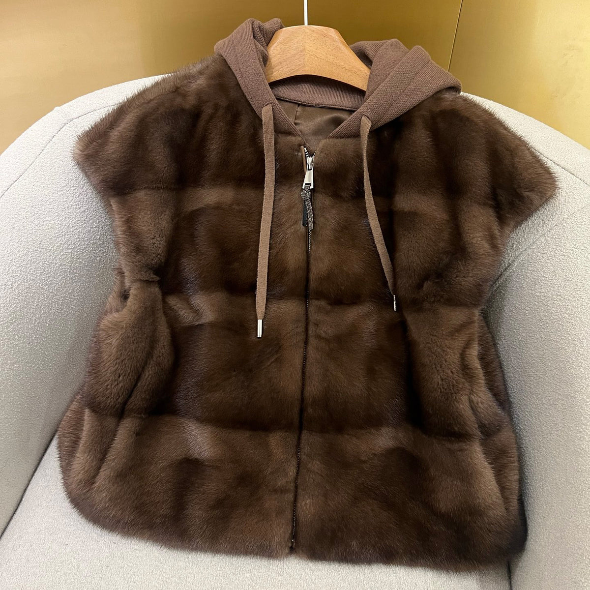 Brunello Cucinelli Women's Fall/Winter Wool Cashmere Knit Solid Color Zipper Drawstring Full-Length Mink Hooded Vest Ngvp #2518