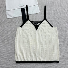 Chanel  26c Special Knit Black And White Color-blocked Tank Vest Women's Fashionable Refined And Elegant Sleeveless Top Lady #82884A